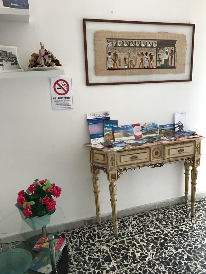 B&B Cagliari Ariosto Luaran gambar