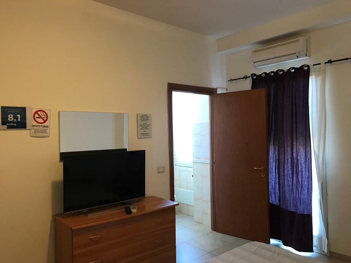 B&B Cagliari Ariosto Luaran gambar