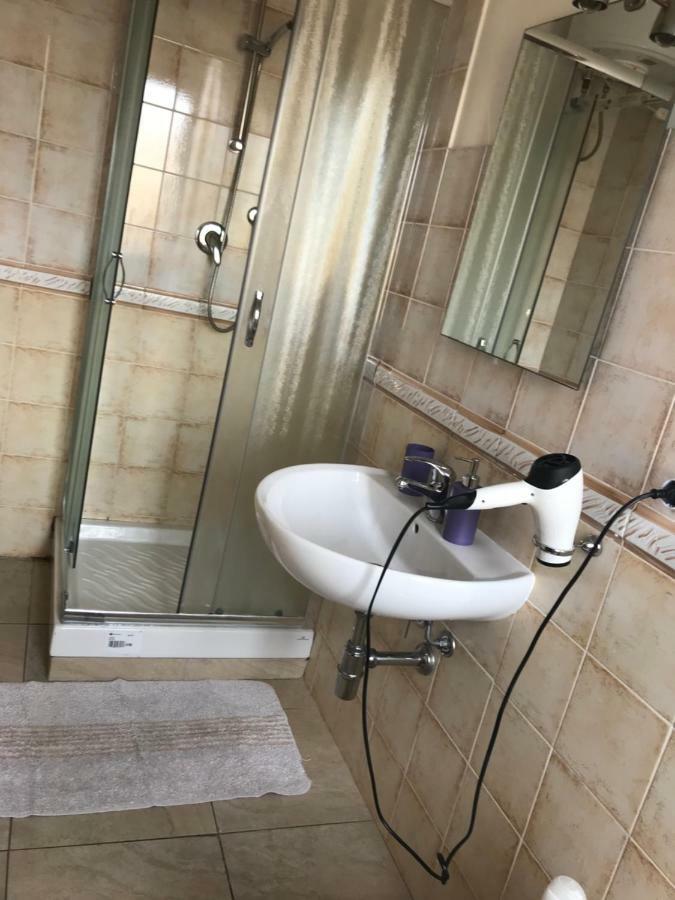 B&B Cagliari Ariosto Luaran gambar