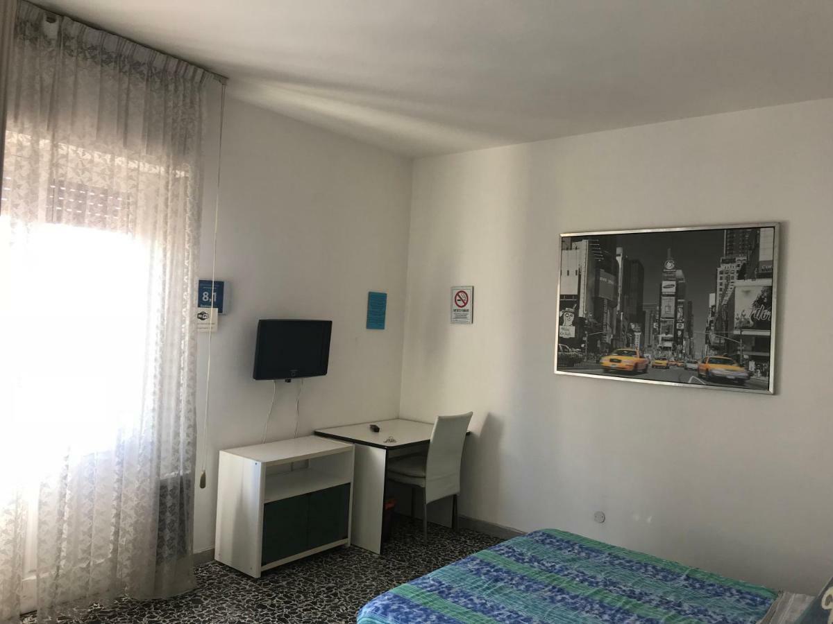 B&B Cagliari Ariosto Luaran gambar
