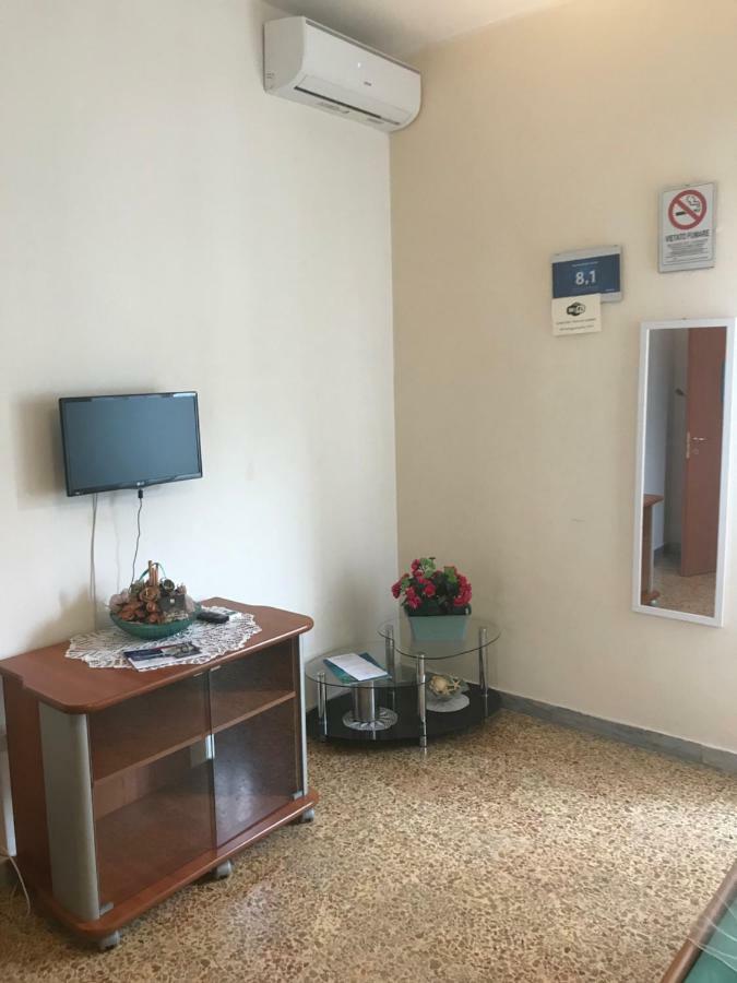 B&B Cagliari Ariosto Luaran gambar